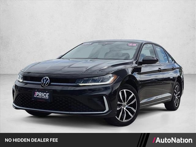 Used 2025 Volkswagen Jetta SE FWD image 1