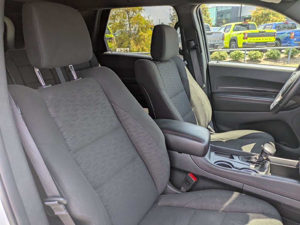 Used 2025 Dodge Durango GT RWD image 38
