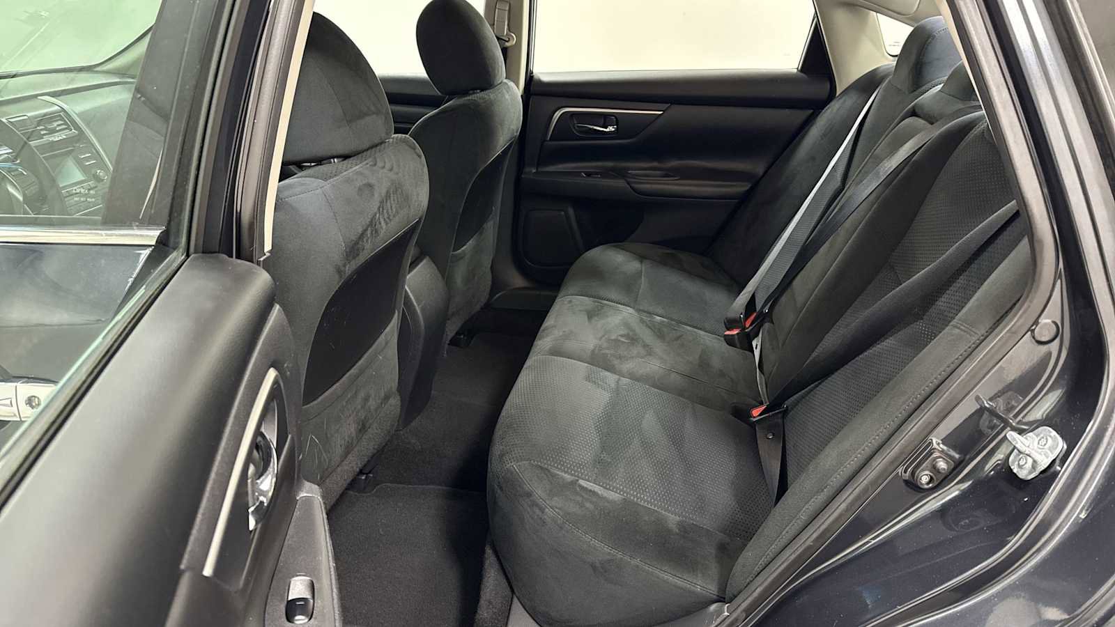 Used 2015 Nissan Altima 2.5 S w/ Power Driver Seat Package image 23