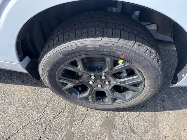 New 2026 Ford Maverick Lobo image 14