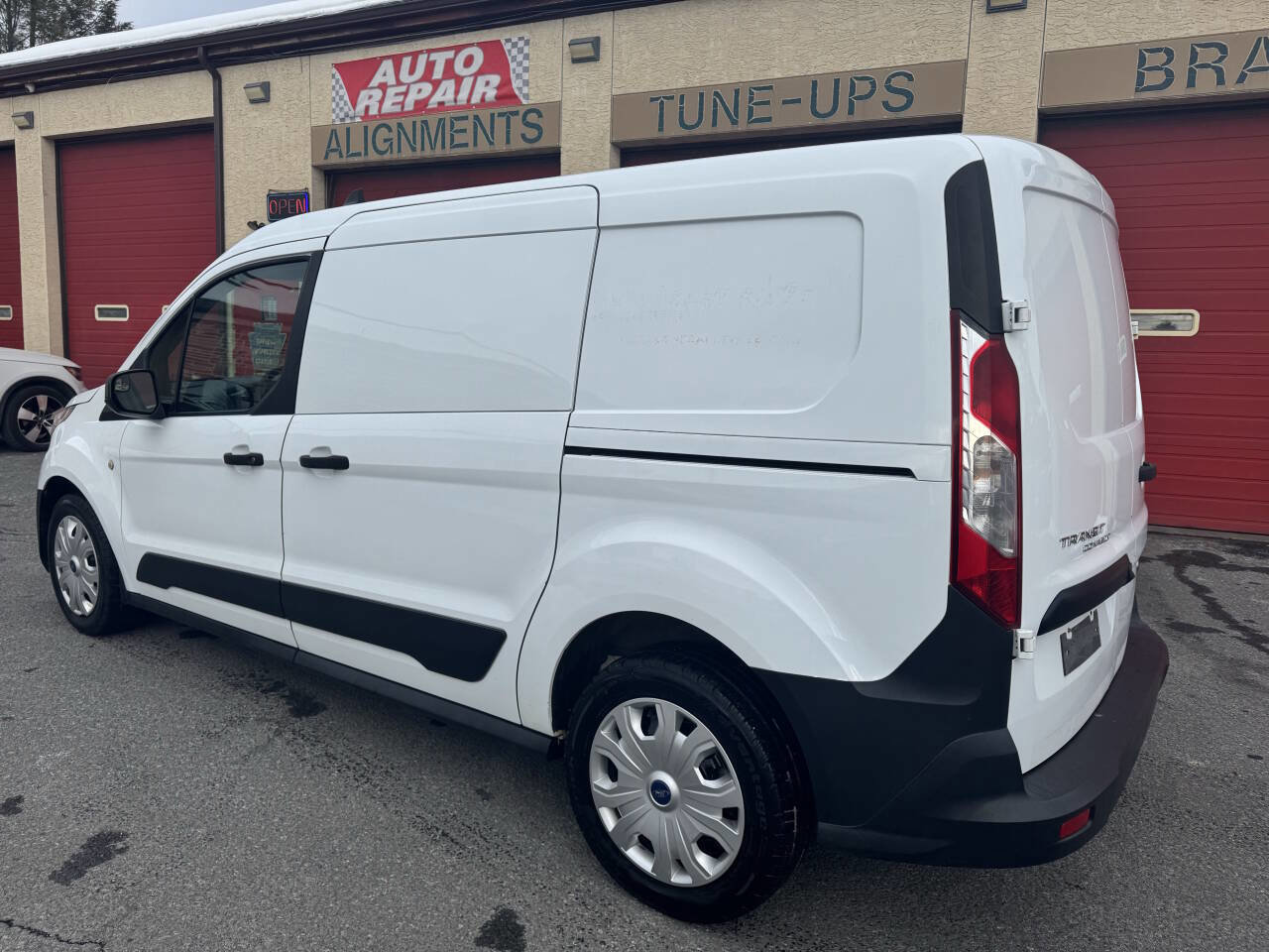 Used 2019 Ford Transit Connect XL image 6