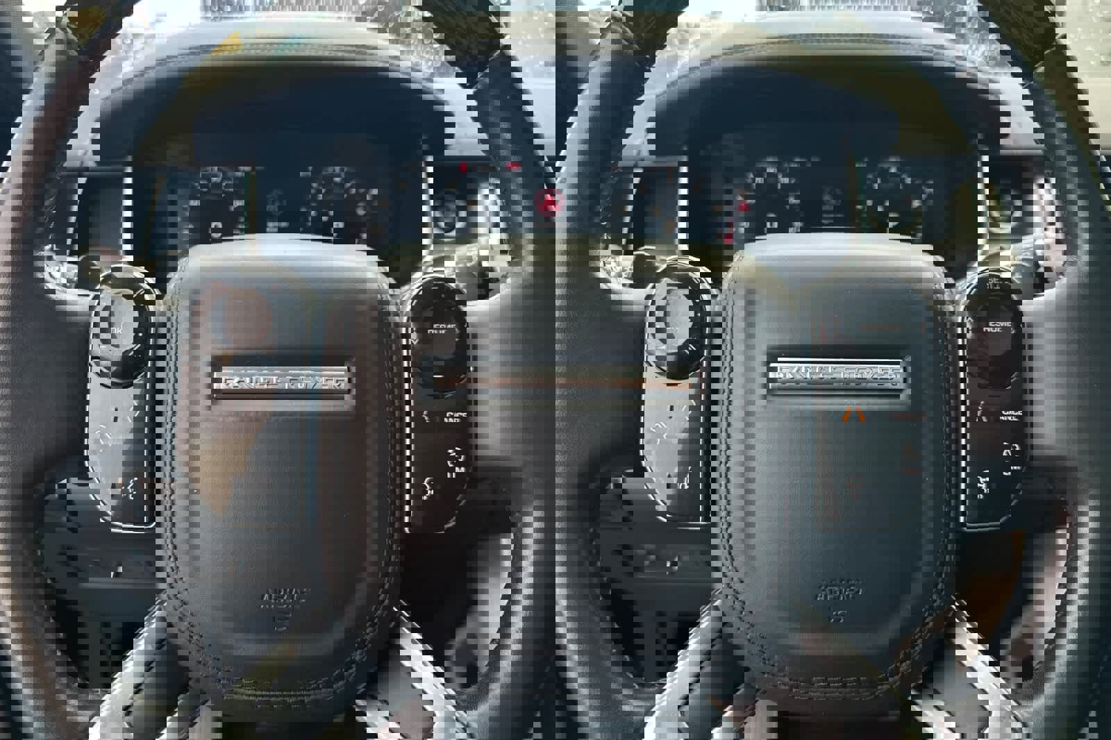 Used 2021 Land Rover Range Rover P525 Westminster Edition image 22