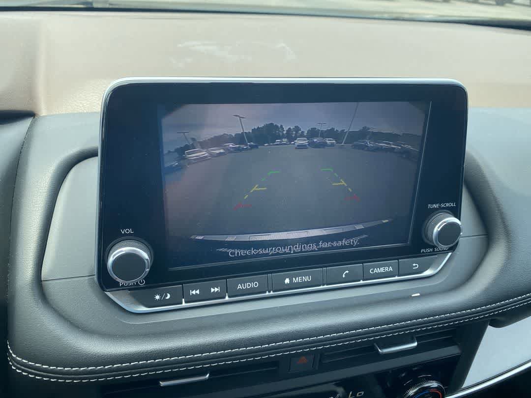 Used 2023 Nissan Rogue SV FWD image 17
