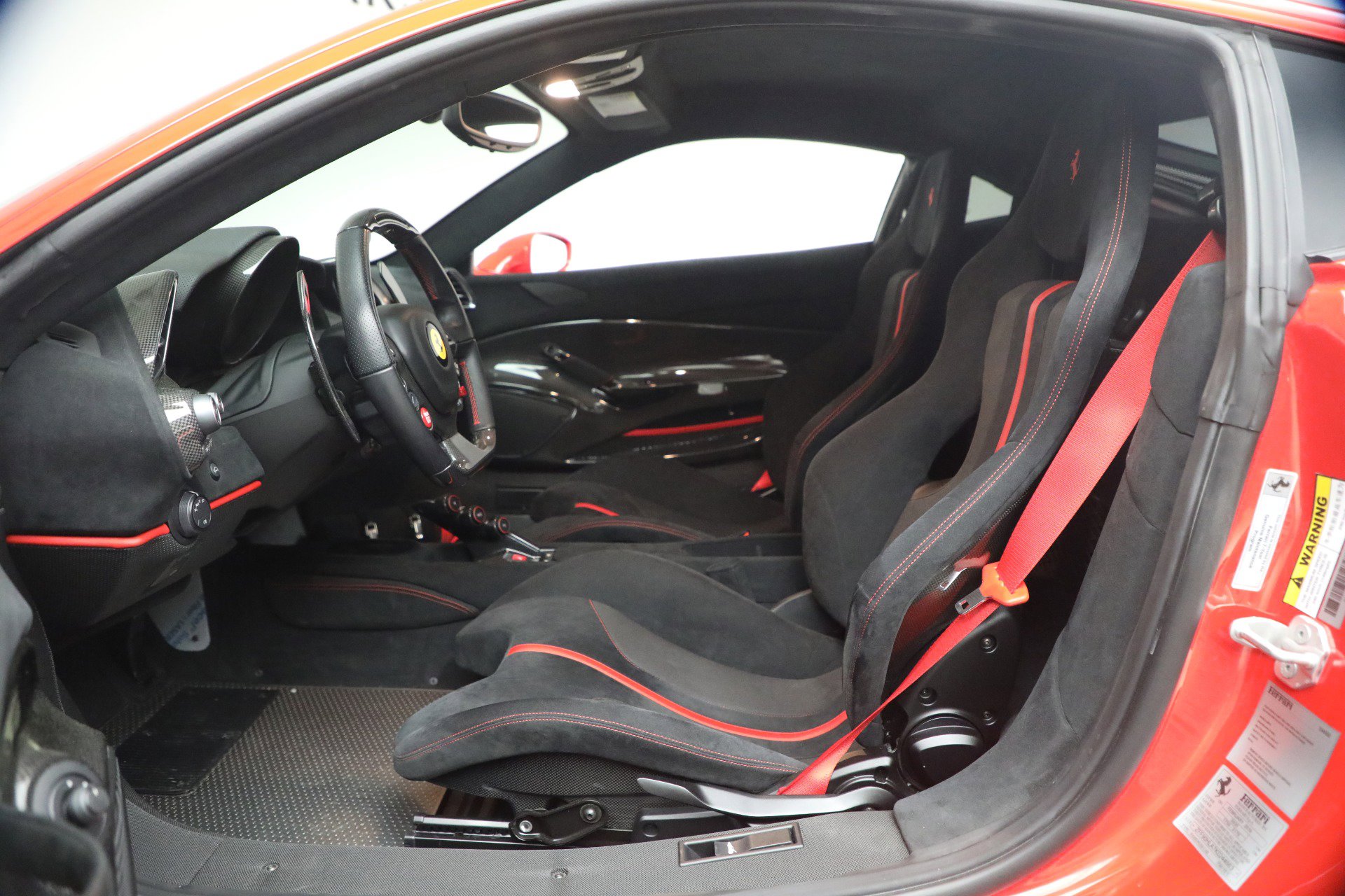 Certified 2019 Ferrari 488 Pista Coupe RWD image 13