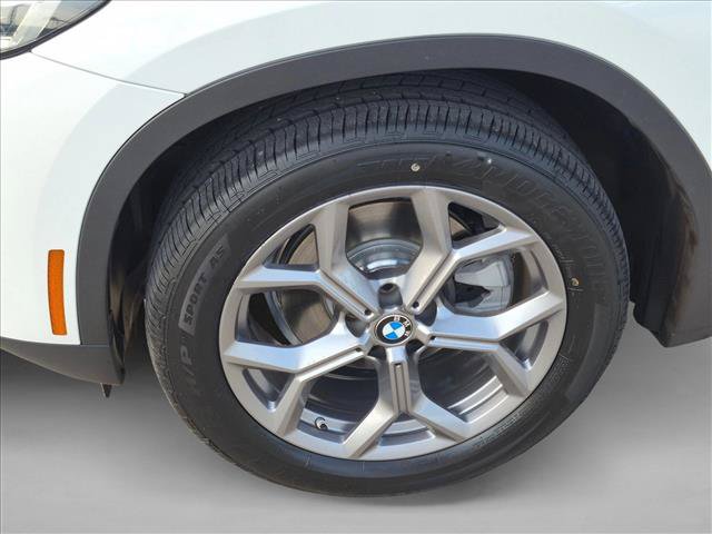 Certified 2024 BMW X3 sDrive30i w/ Convenience Package RWD image 25