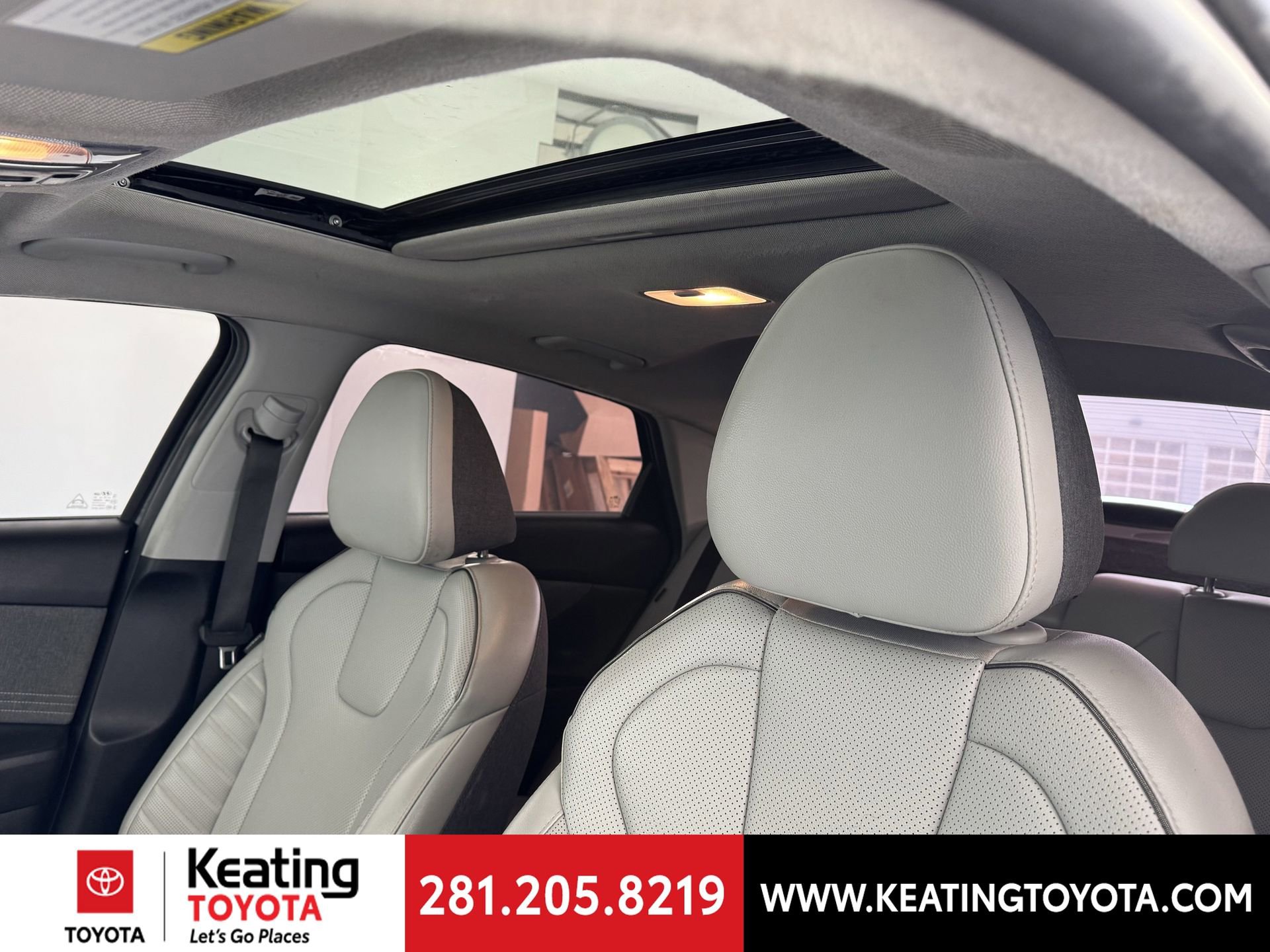 Used 2025 Hyundai Elantra Limited image 20