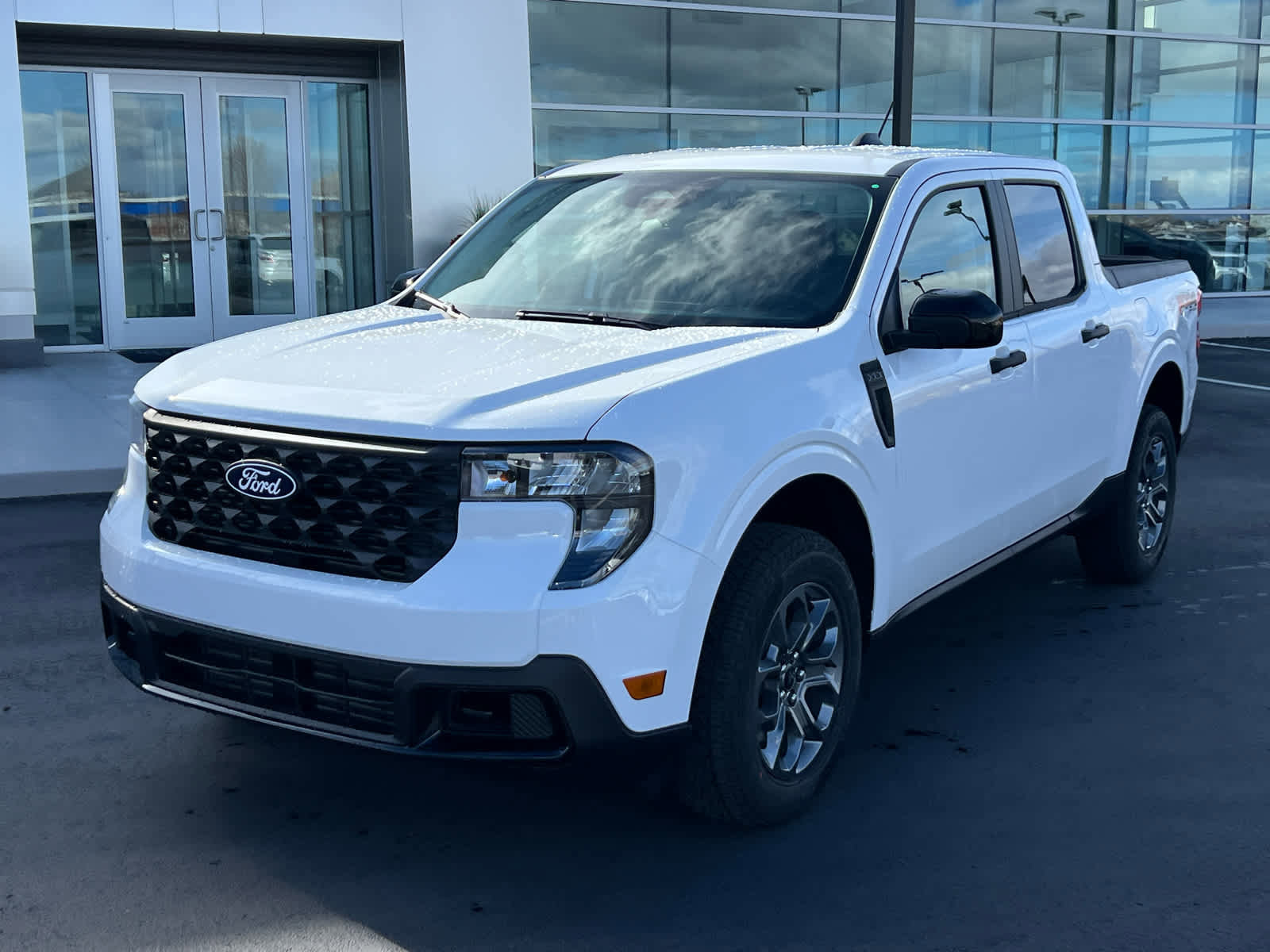 New 2025 Ford Maverick XLT w/ XLT Luxury Package image 2