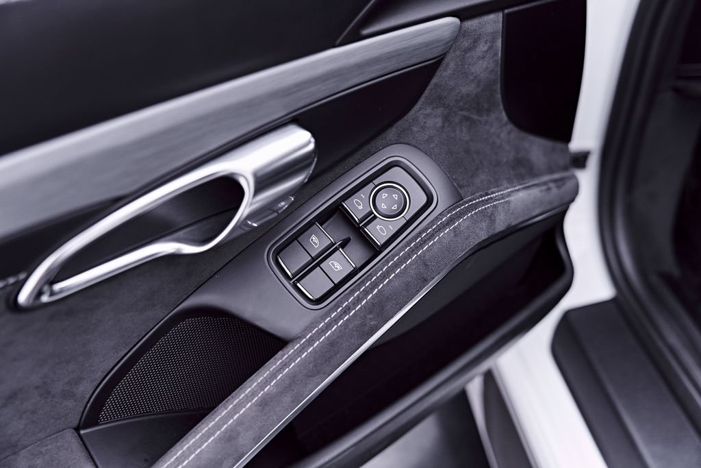Used 2018 Porsche 911 GT3 RWD image 52