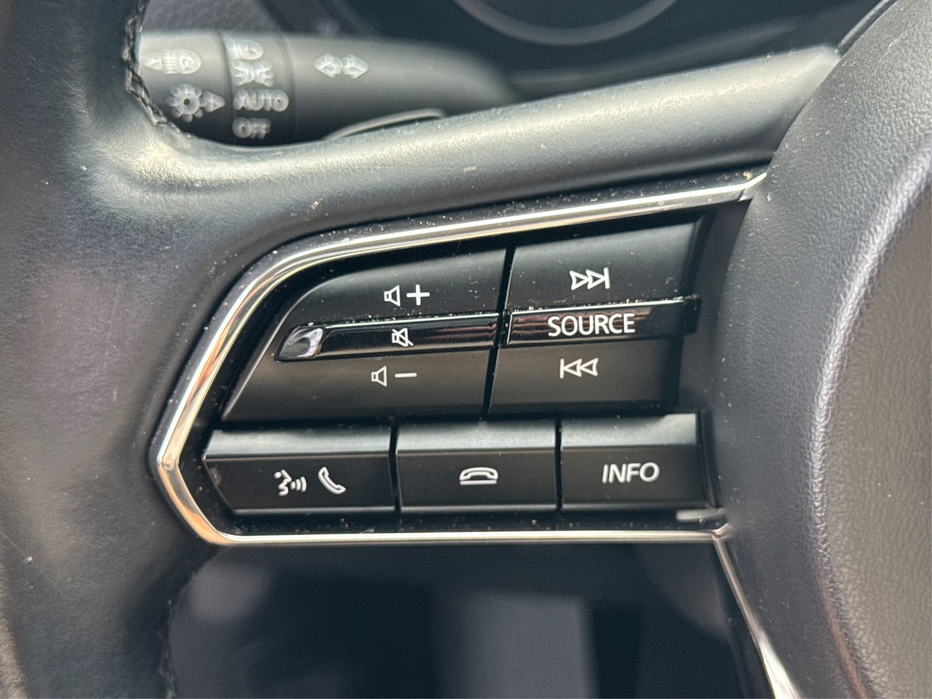 Used 2024 MAZDA CX-90 3.3 Turbo w/ Preferred Plus image 32