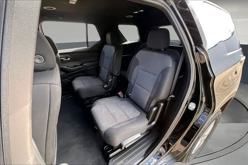 Used 2023 Chevrolet Traverse LT AWD/4WD image 21