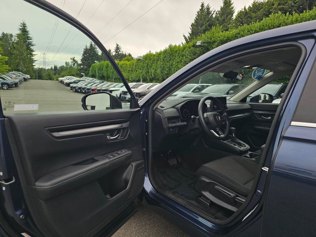 Used 2023 Honda CR-V LX image 22