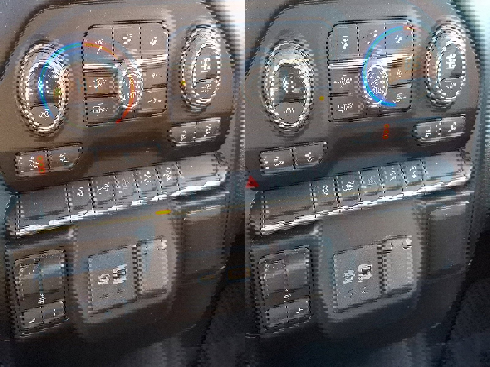 Used 2019 Chevrolet Silverado 1500 LT w/ All-Star Edition image 16