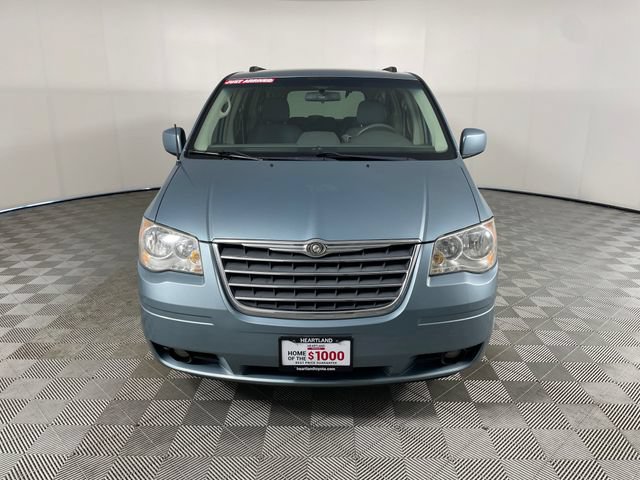 Used 2010 Chrysler Town & Country Touring FWD image 22
