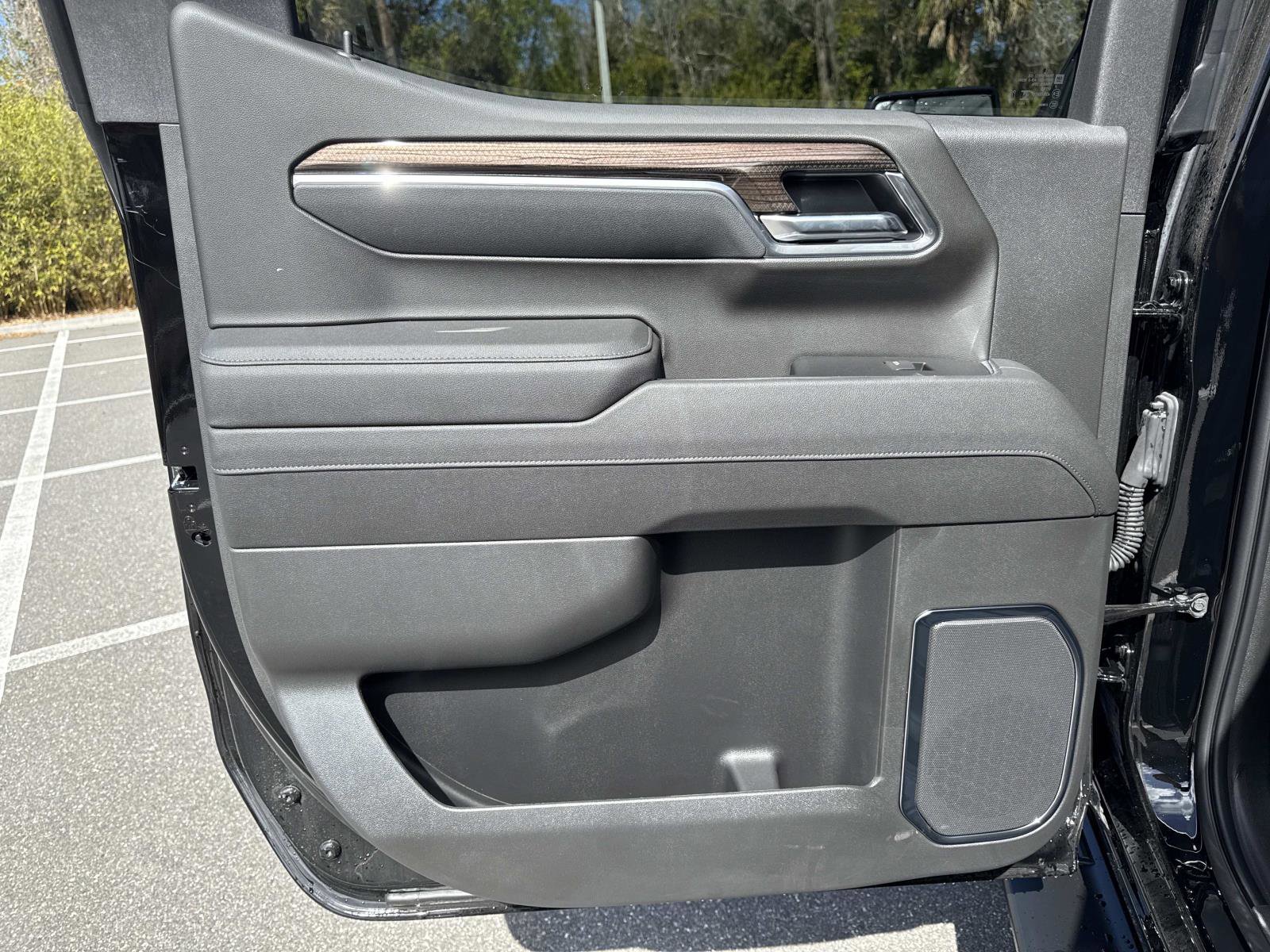 New 2026 Chevrolet Silverado 1500 LT Trail Boss w/ Convenience Package II image 9