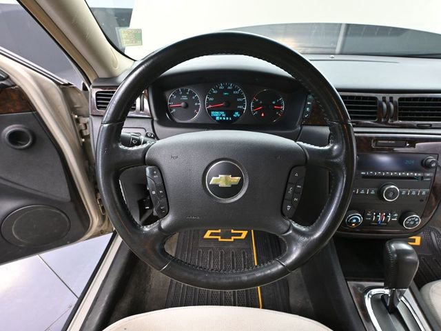 Used 2012 Chevrolet Impala LT FWD image 23