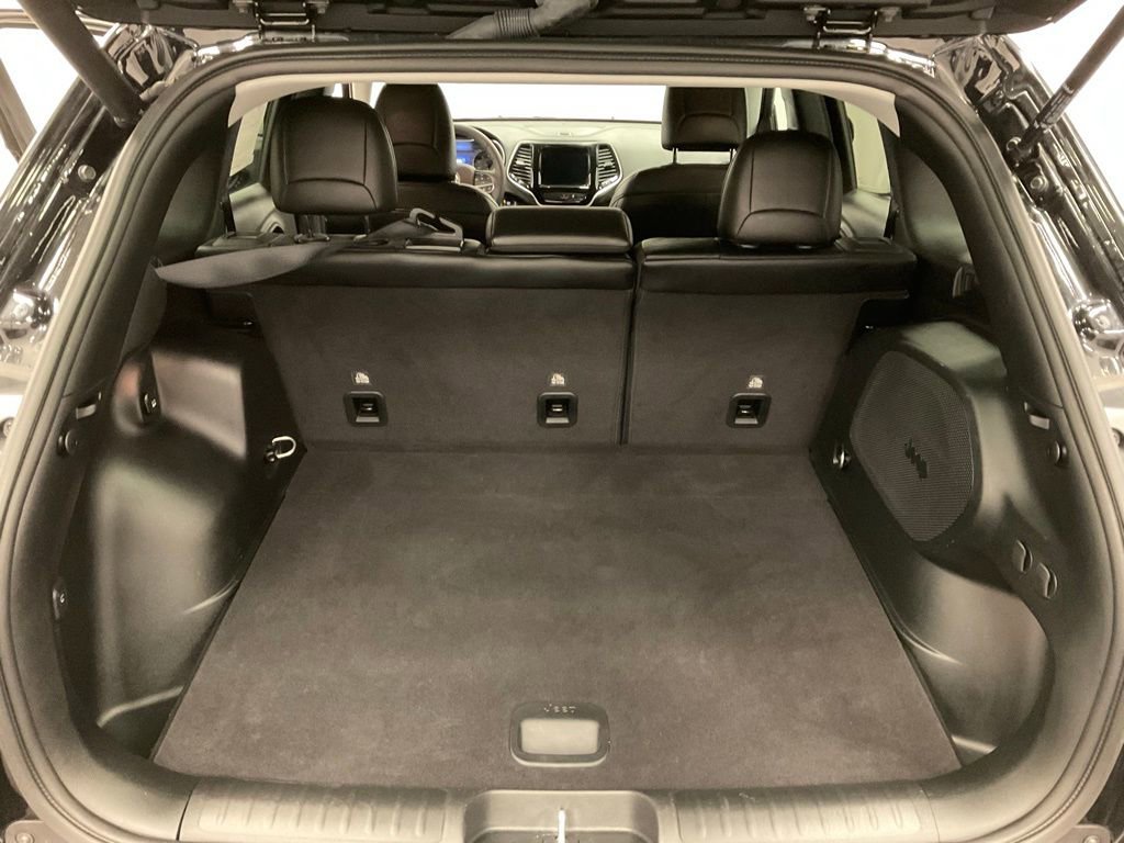 Used 2022 Jeep Cherokee Limited image 28