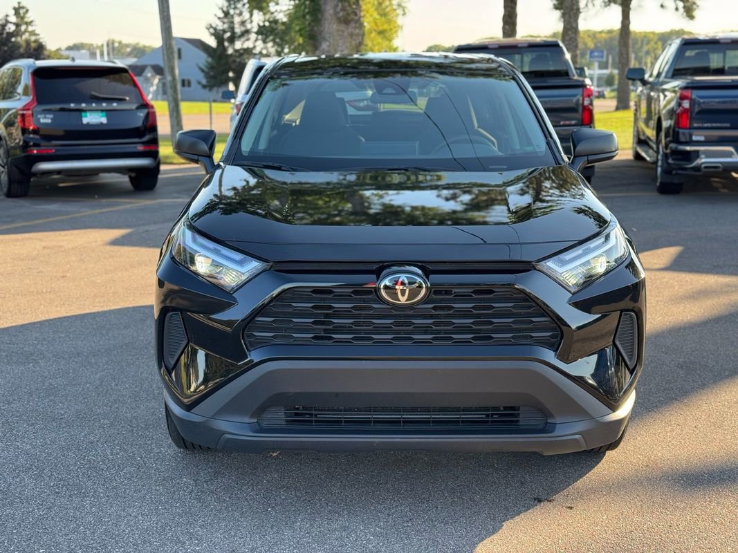 Used 2024 Toyota RAV4 LE image 3