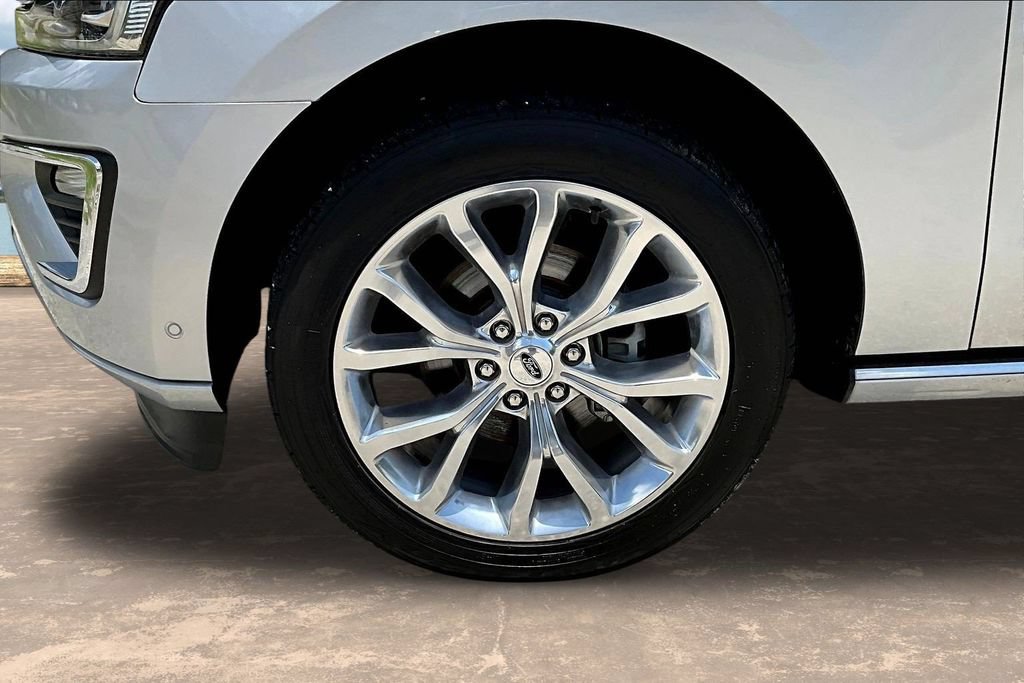 Certified 2019 Ford Expedition Platinum RWD image 37