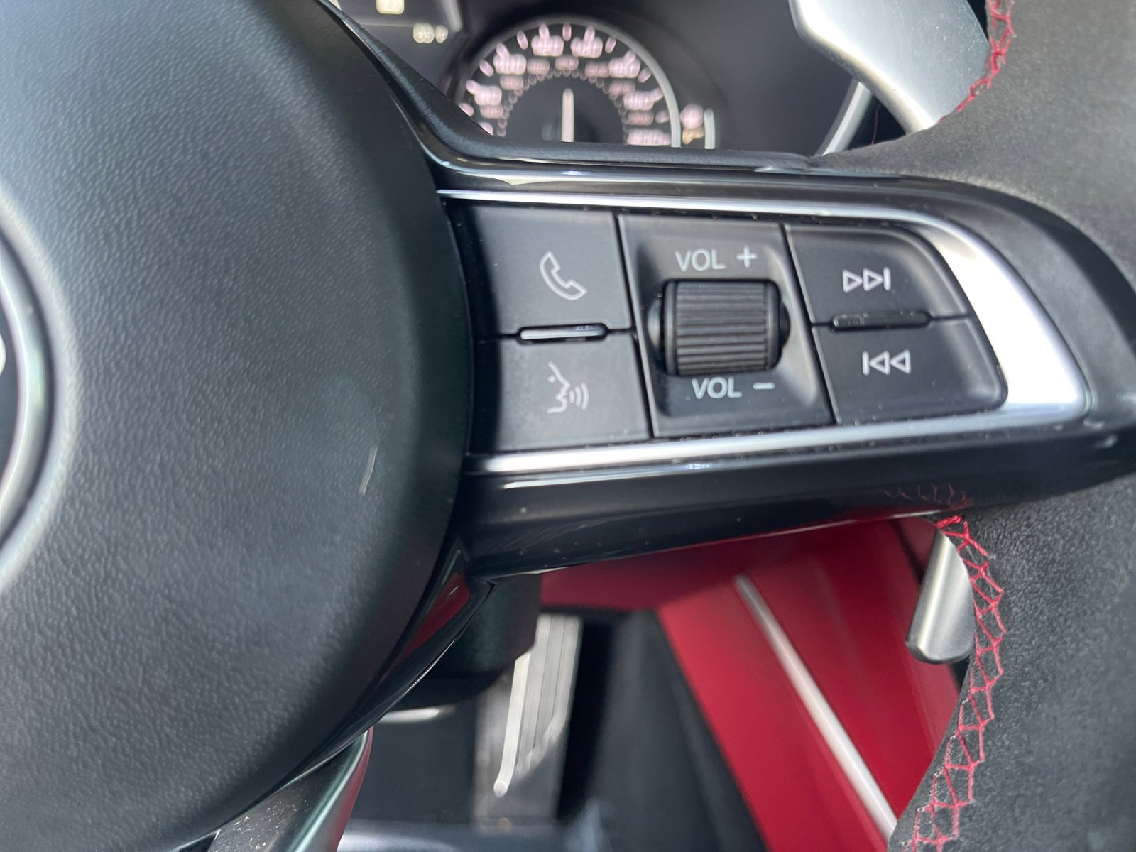 Used 2020 Alfa Romeo Stelvio Quadrifoglio image 18