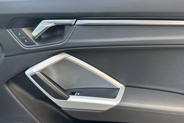 Used 2022 Audi Q3 2.0T Premium Plus w/ Premium Plus Package image 20