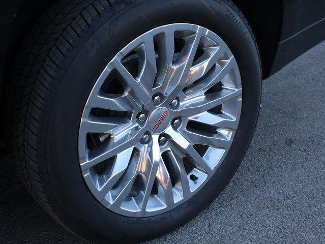 New 2025 GMC Yukon Elevation image 46