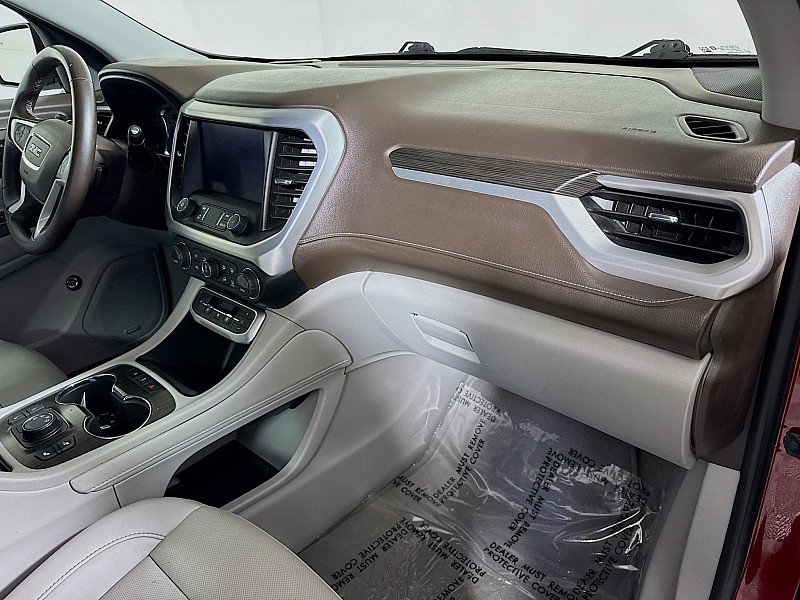 Used 2023 GMC Acadia SLT image 30