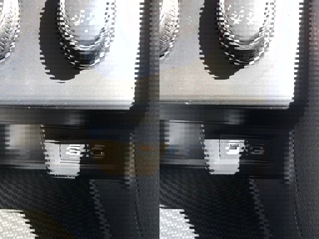 Used 2024 Volkswagen Jetta S image 29