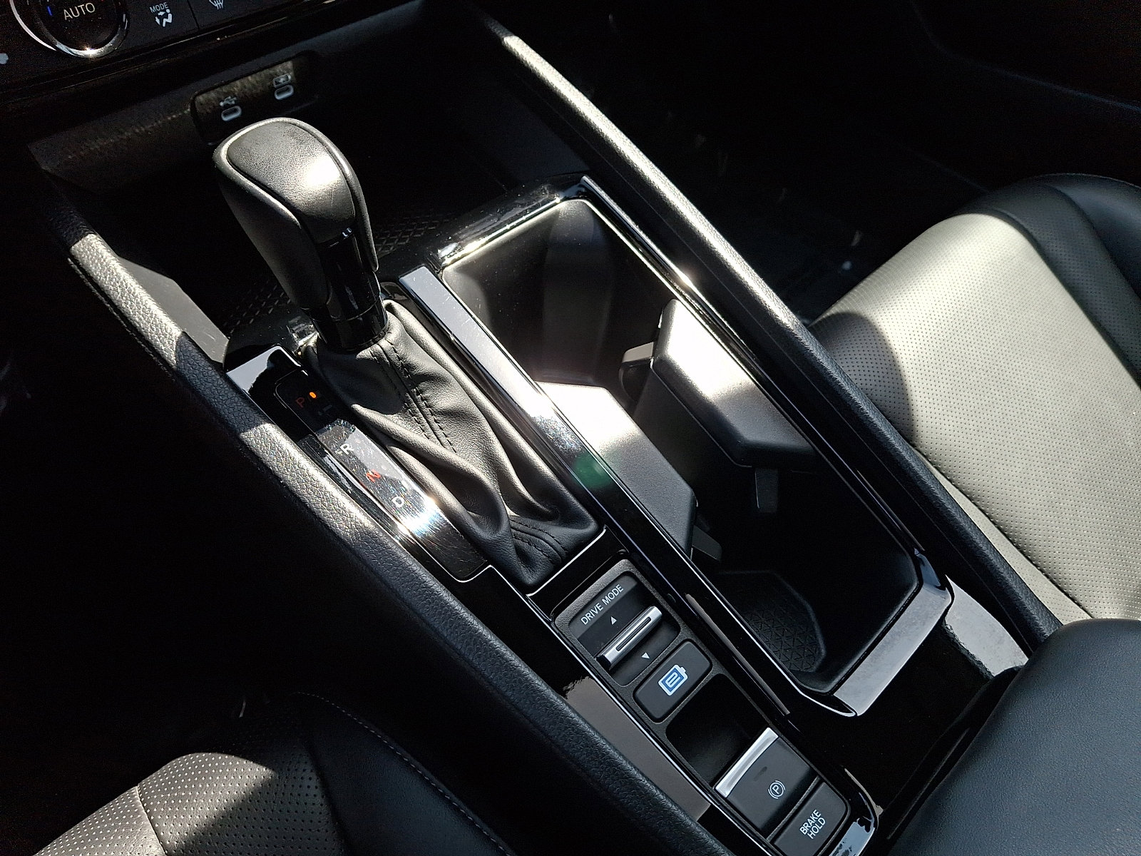 Used 2024 Honda Accord EX-L image 18