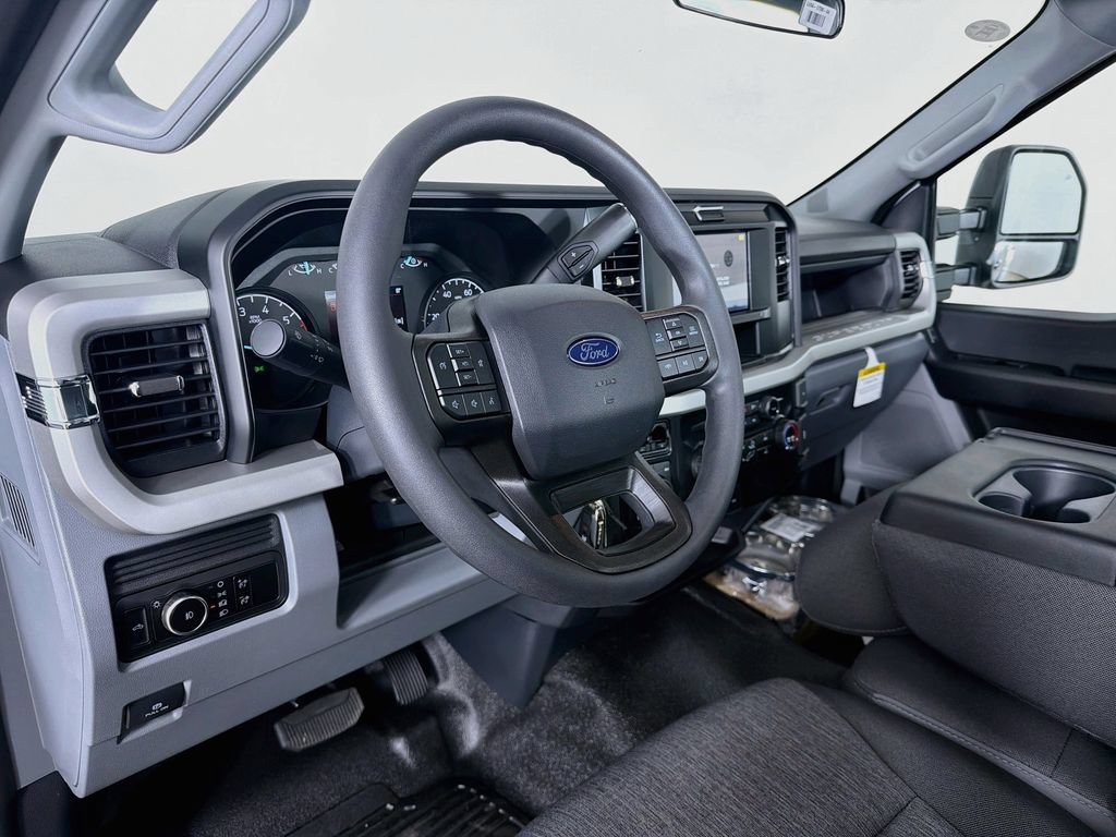 New 2027 Ford F350 XL w/ XL Driver Assist Package AWD/4WD image 9