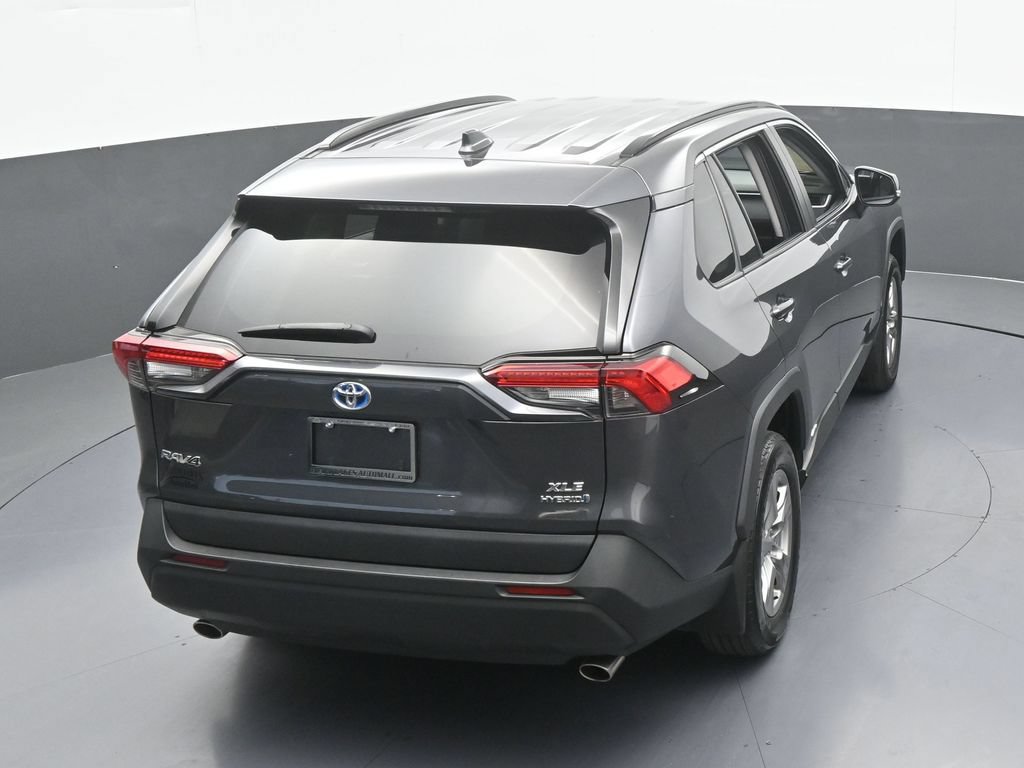 Used 2024 Toyota RAV4 XLE AWD/4WD image 44