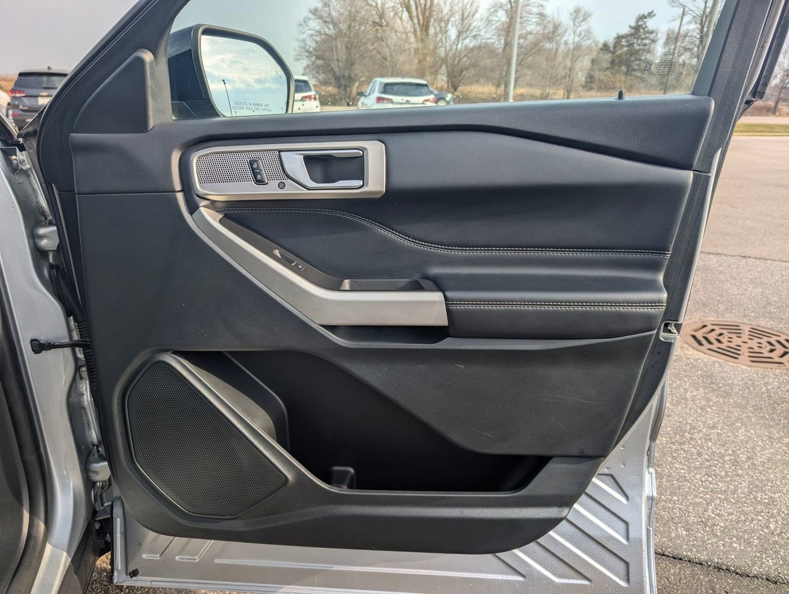 Used 2023 Ford Explorer Limited w/ Equipment Group 301A image 37