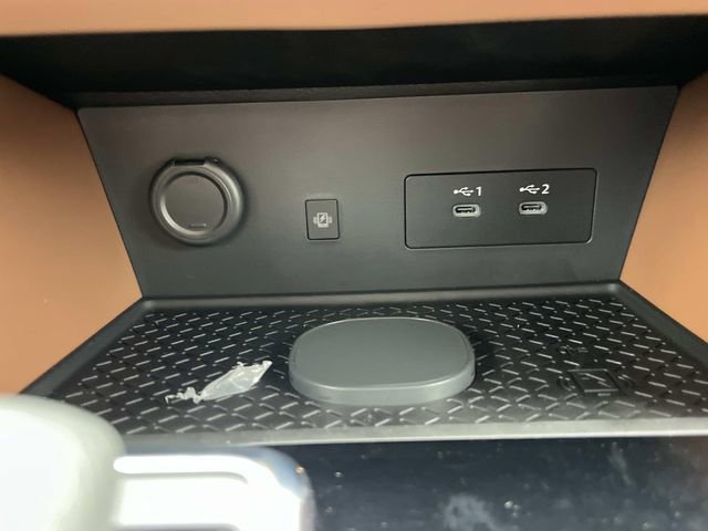 New 2026 Nissan Pathfinder Platinum AWD/4WD image 32