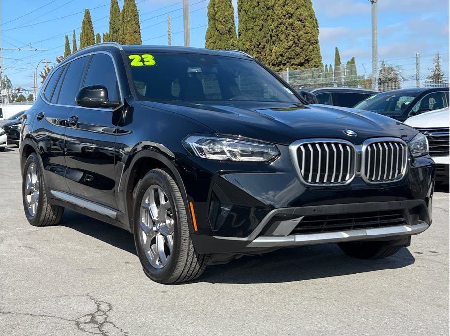 Used 2023 BMW X3 sDrive30i w/ Convenience Package image 3