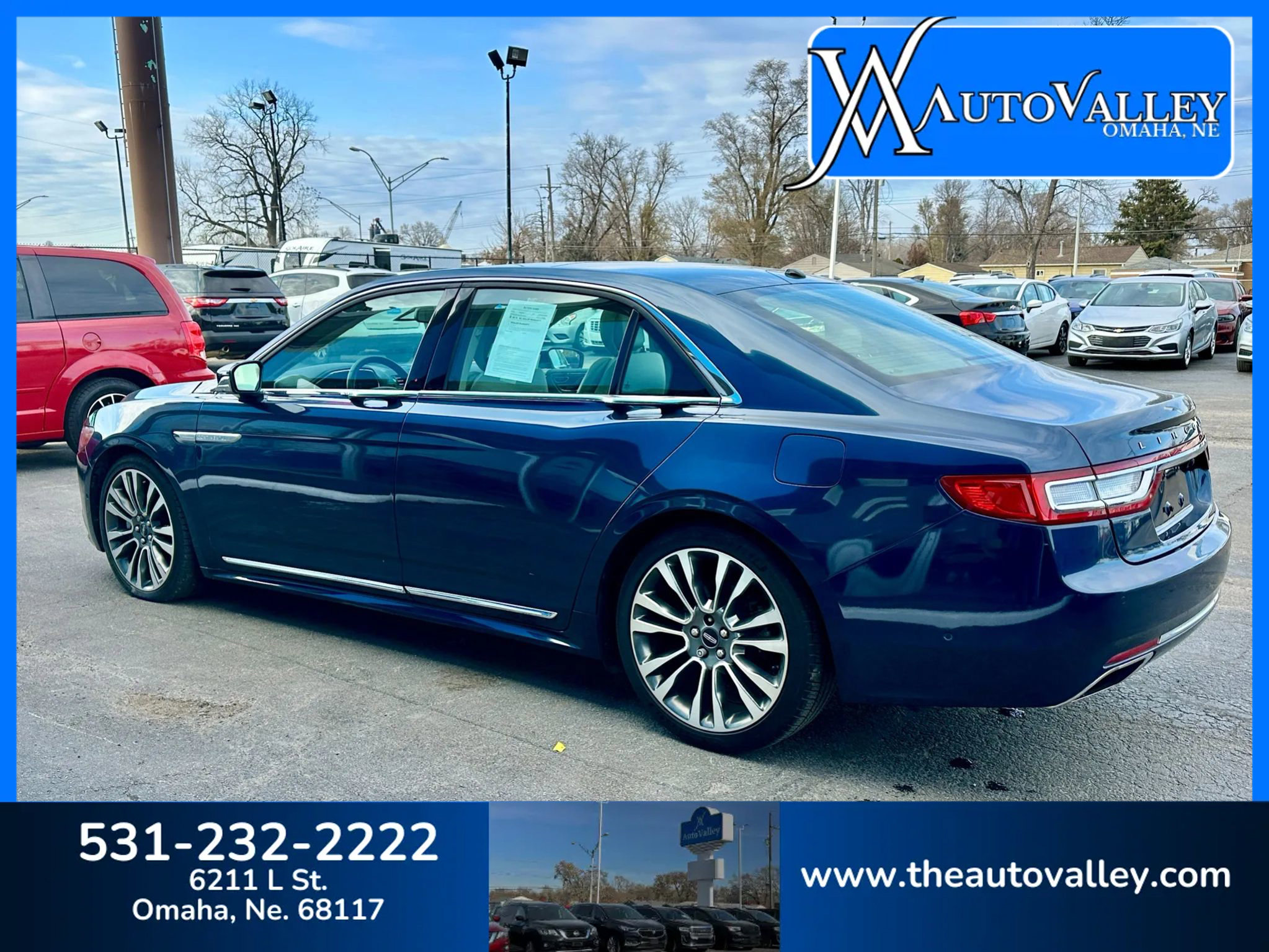 Used 2017 Lincoln Continental Select w/ Technology Package image 5