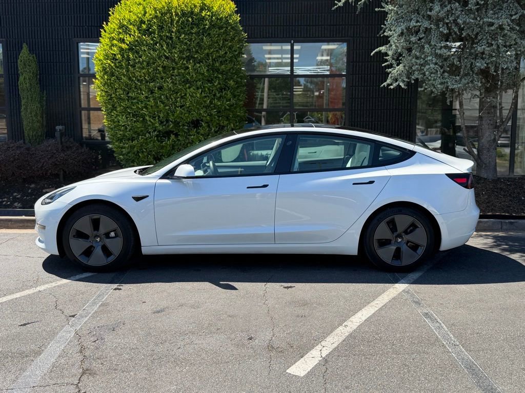 Used 2021 Tesla Model 3 Standard Range Plus RWD image 9