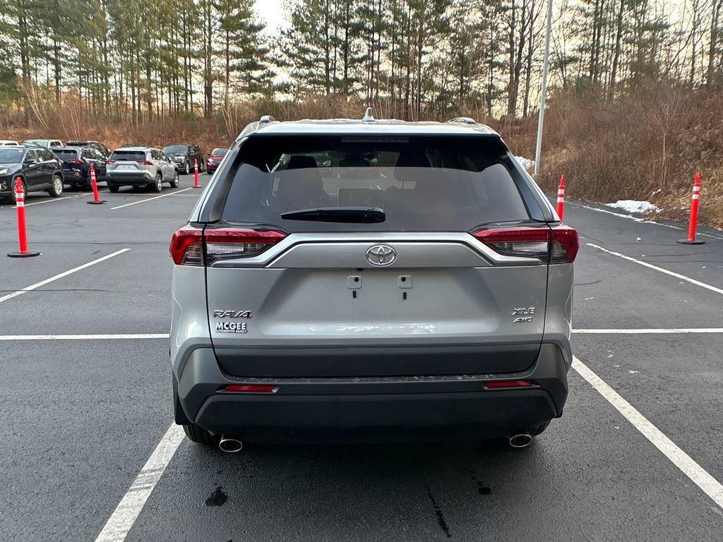 New 2025 Toyota RAV4 XLE w/ Convenience Package image 4