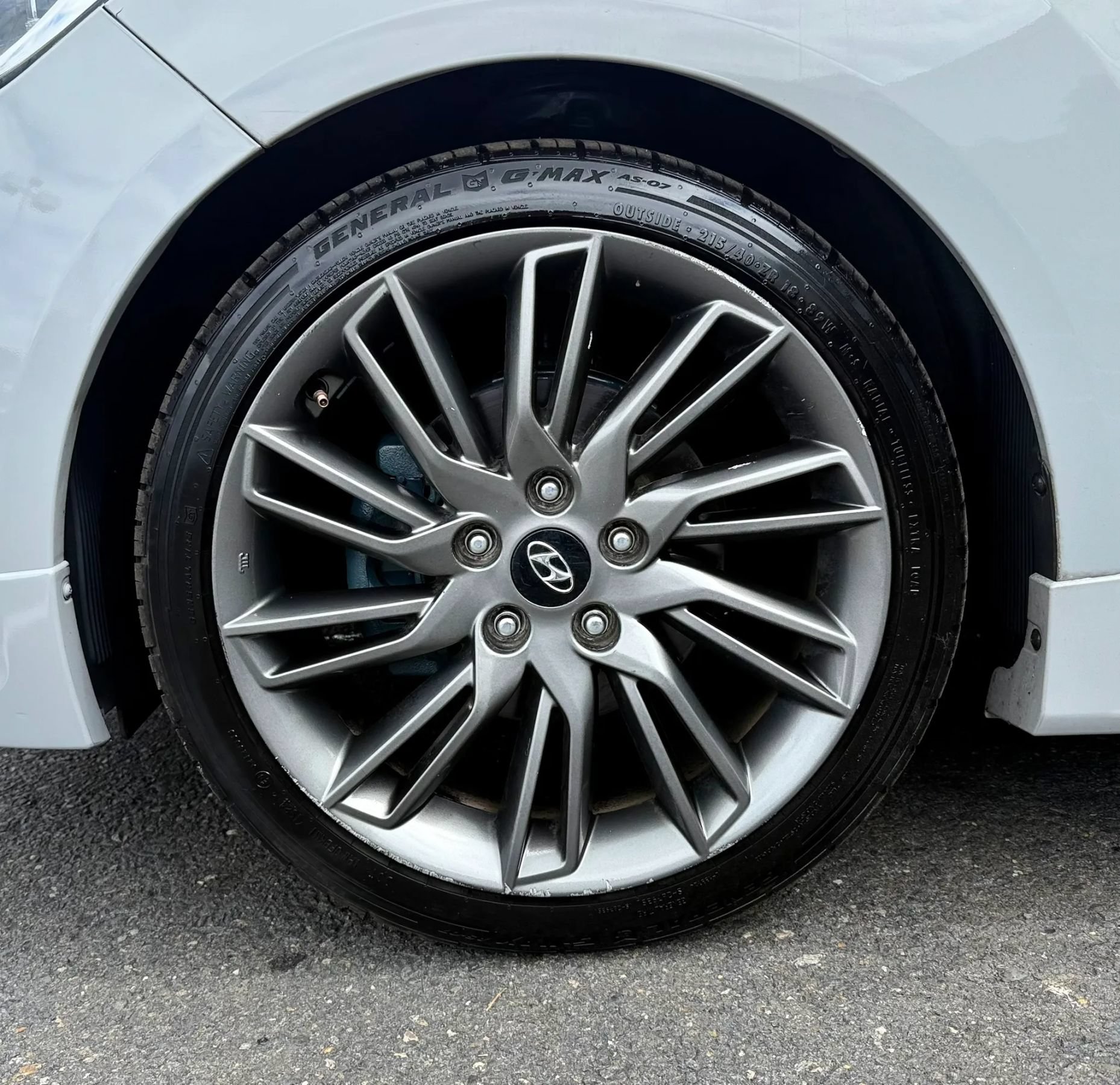 Used 2013 Hyundai Veloster RE:MIX Edition FWD image 39