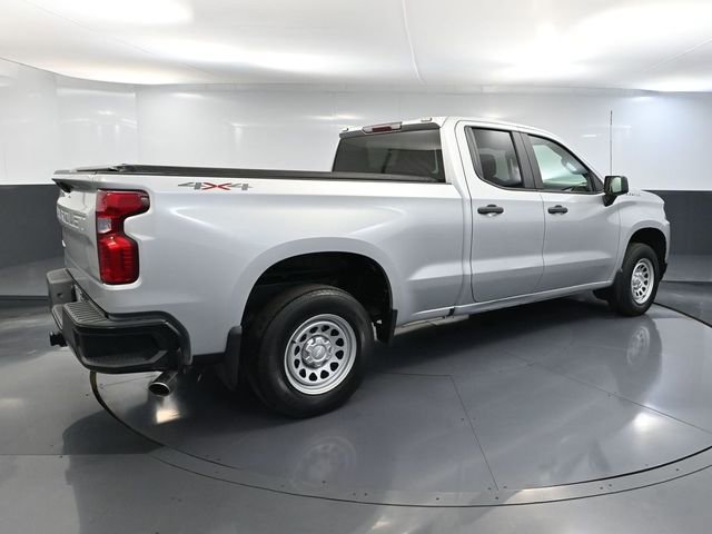 Used 2020 Chevrolet Silverado 1500 W/T w/ WT Value Package AWD/4WD image 4