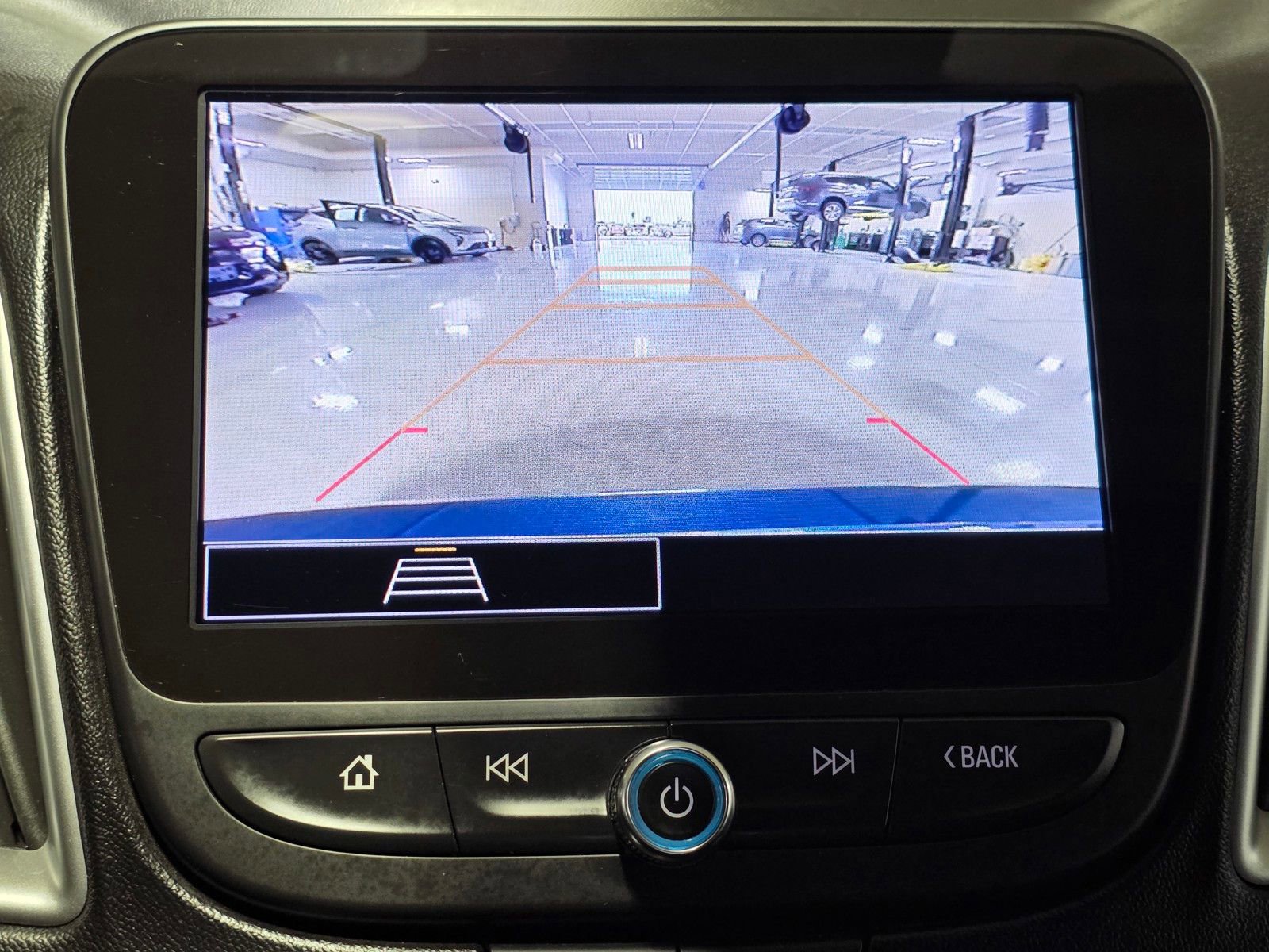 Used 2024 Chevrolet Malibu LT FWD image 26