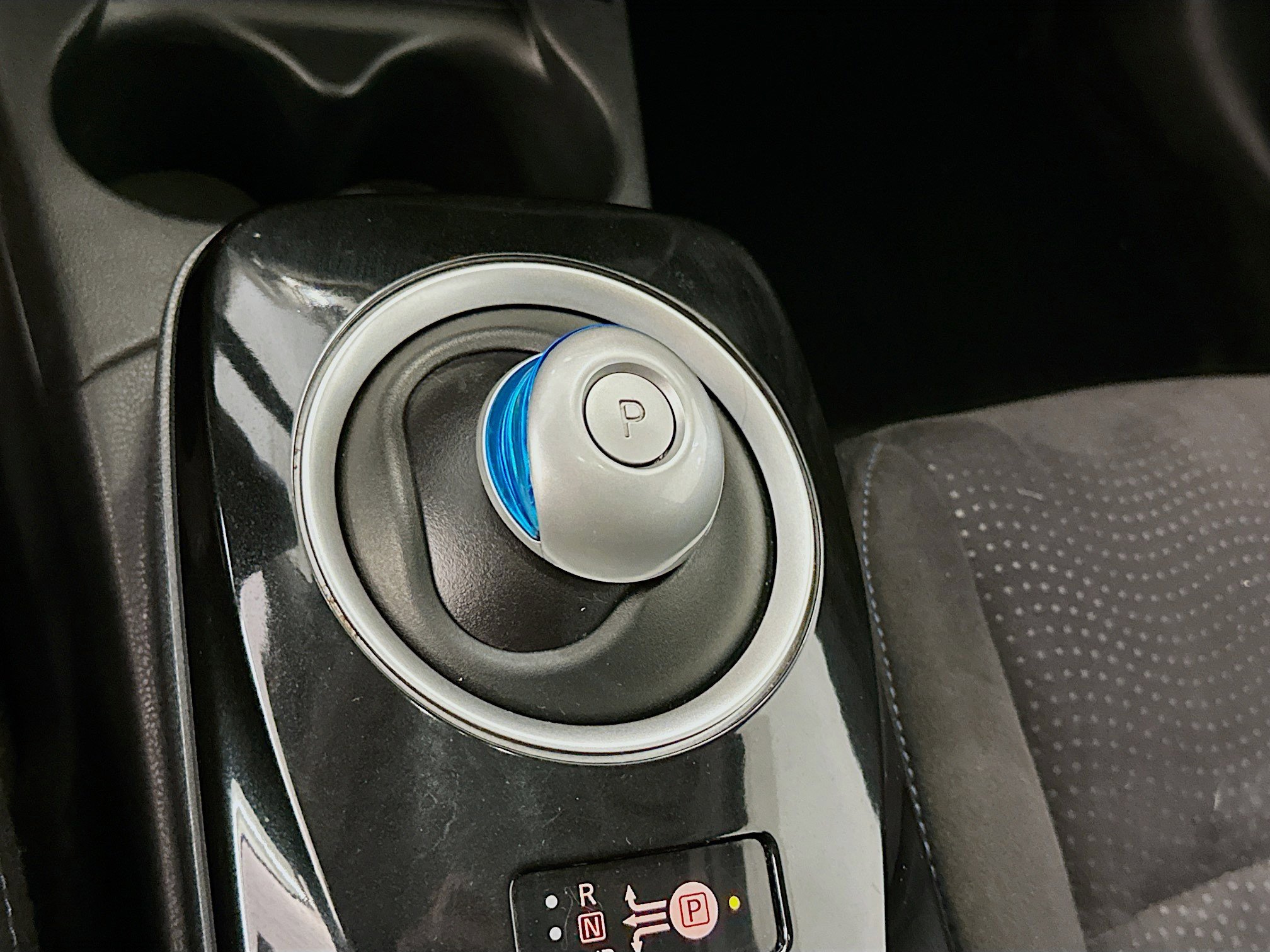 Used 2015 Nissan Leaf SV w/ LED & Quick Charge Package FWD image 25