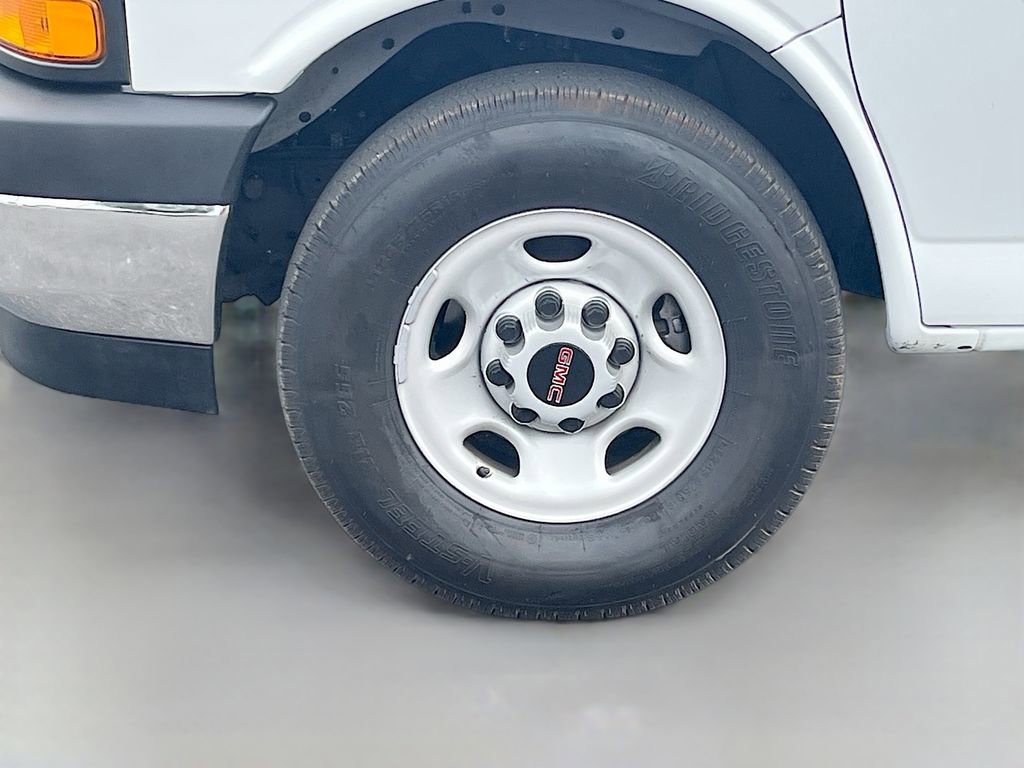 Used 2024 GMC Savana 2500 w/ Driver Convenience Package image 28