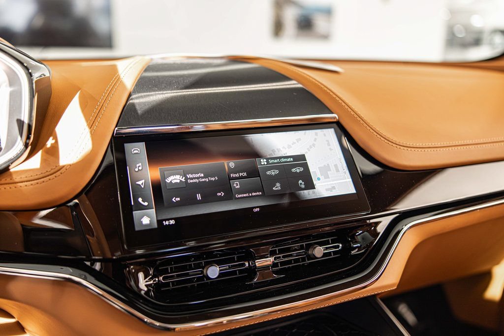 New 2026 Aston Martin DBX 707 AWD/4WD image 28