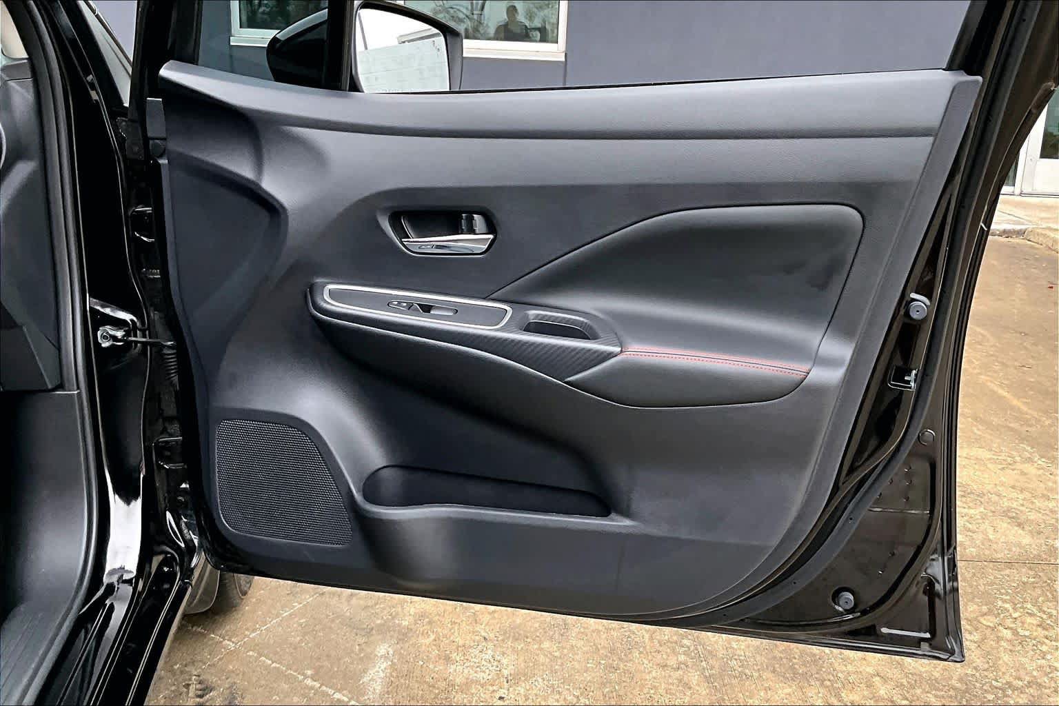 Certified 2025 Nissan Versa SR w/ Trunk Package FWD image 21