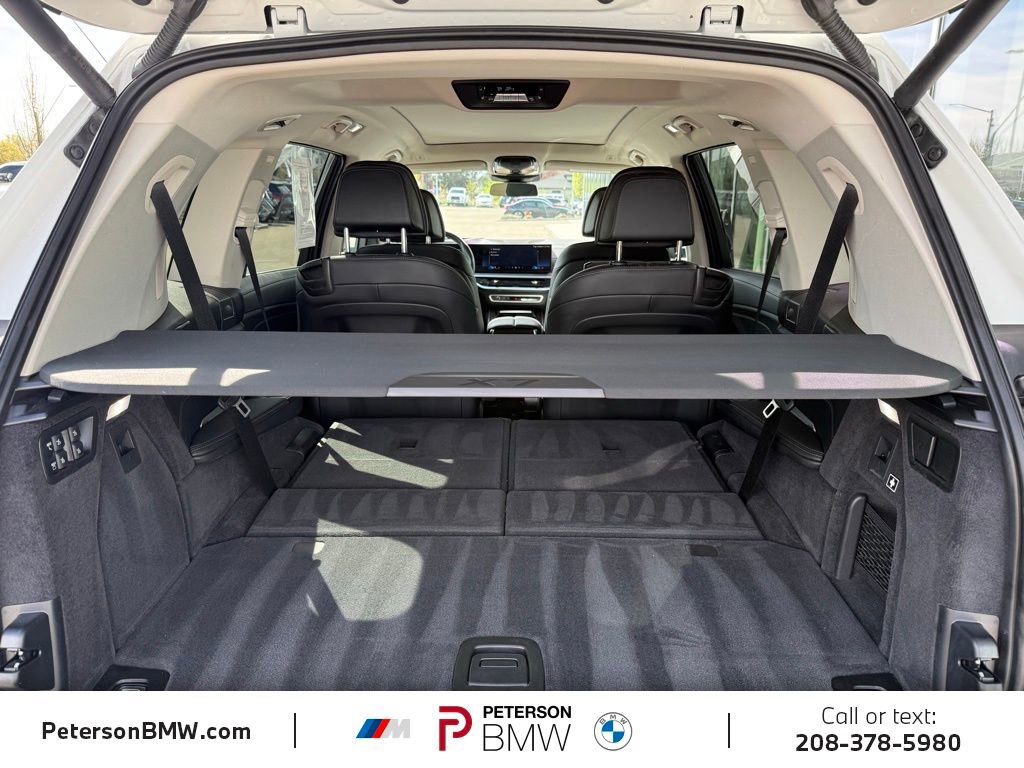 Used 2024 BMW X7 xDrive40i image 15