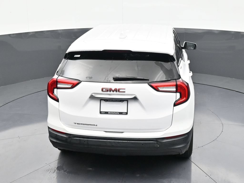 Used 2022 GMC Terrain SLE FWD image 15