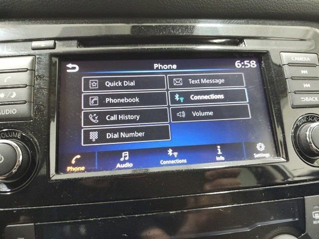 Used 2020 Nissan Rogue SV image 5