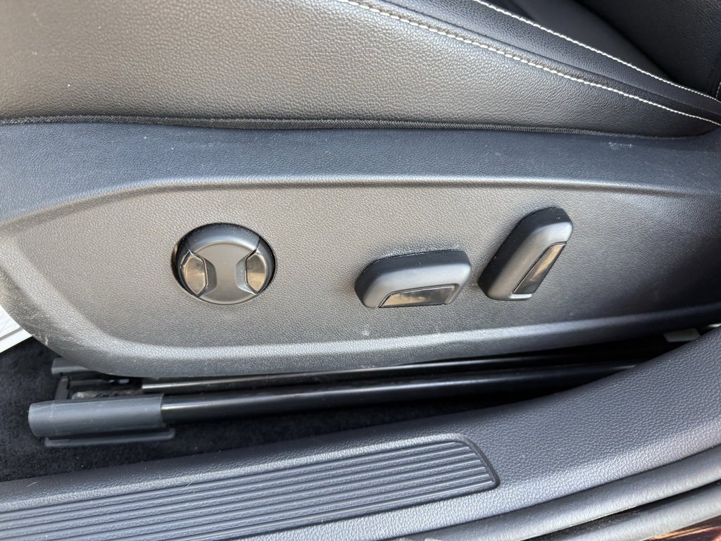 Used 2024 Volkswagen Jetta SE image 15