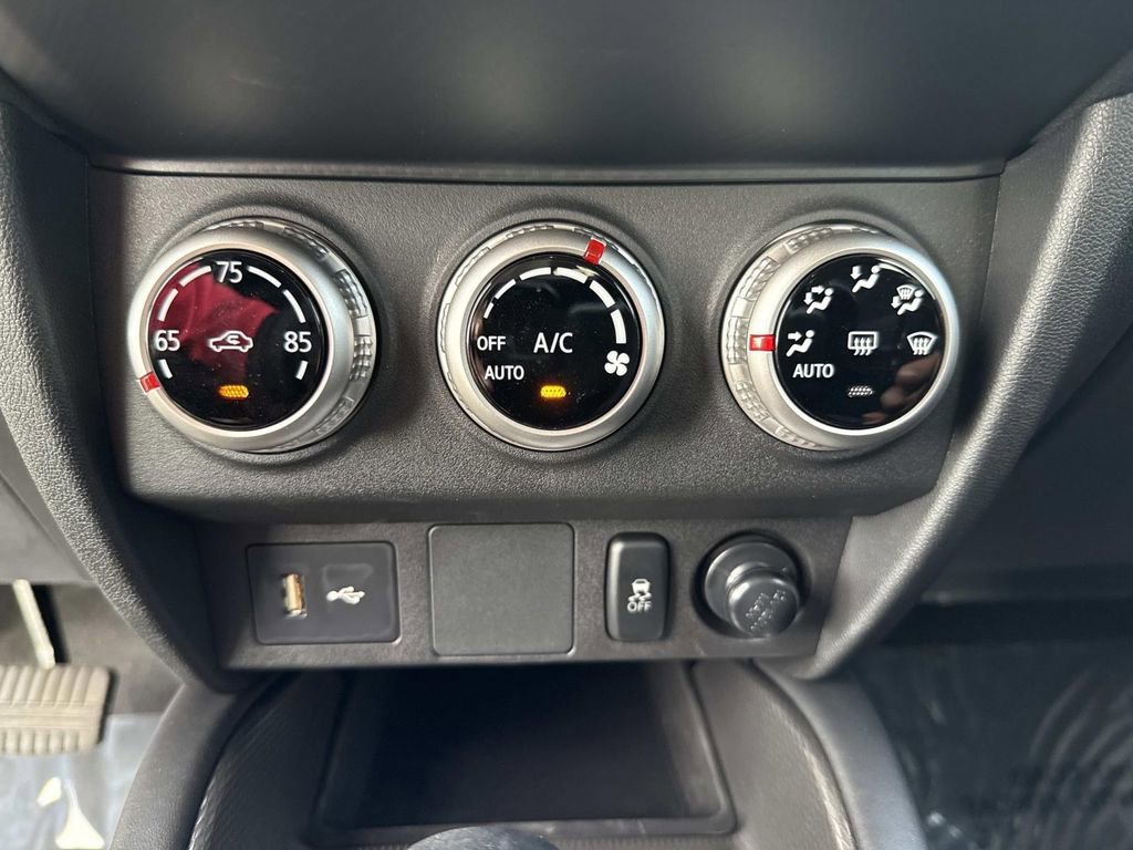Used 2025 Mitsubishi Outlander Sport ES image 27