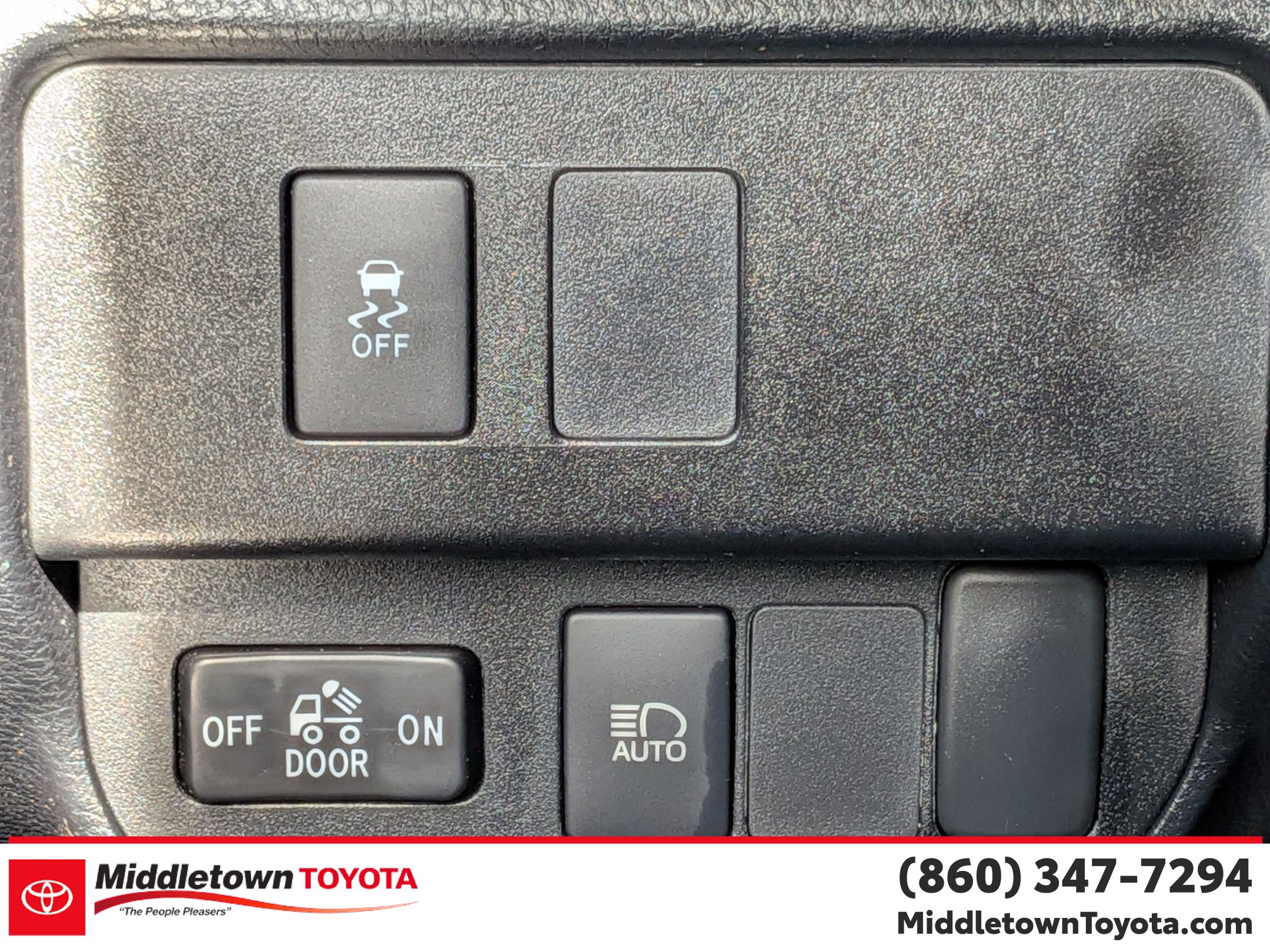 Certified 2020 Toyota Tacoma SR5 AWD/4WD image 18
