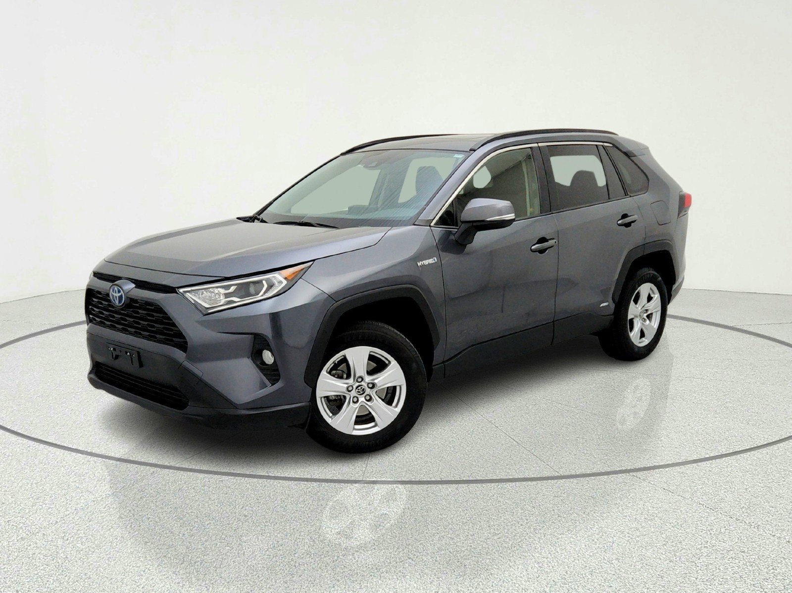 Used 2019 Toyota RAV4 XLE w/ Convenience Package AWD/4WD image 1
